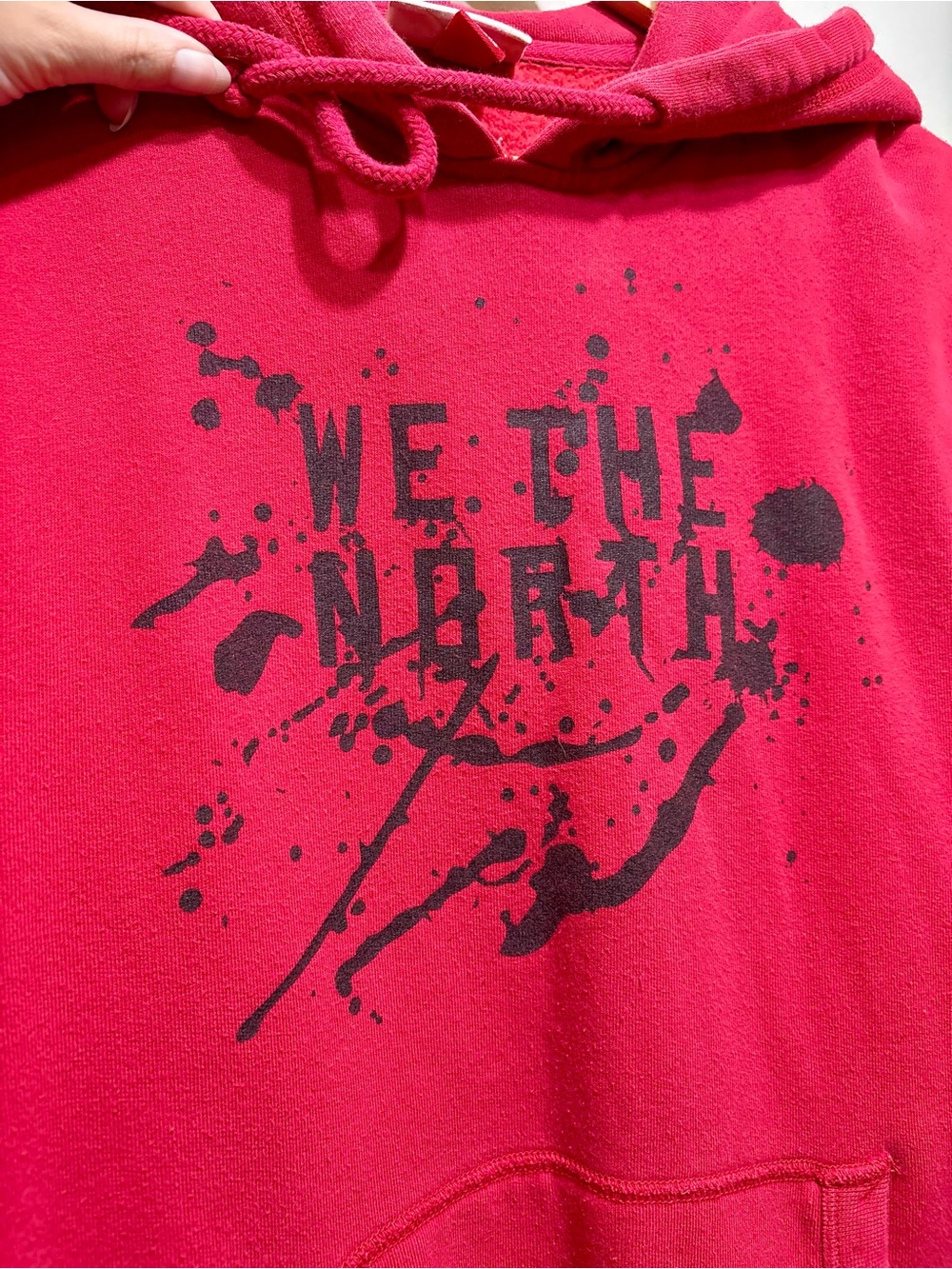 Mitchell & Ness We The North Hoodie Red Pullover Size Medium Toronto Raptors - Picture 3 of 9